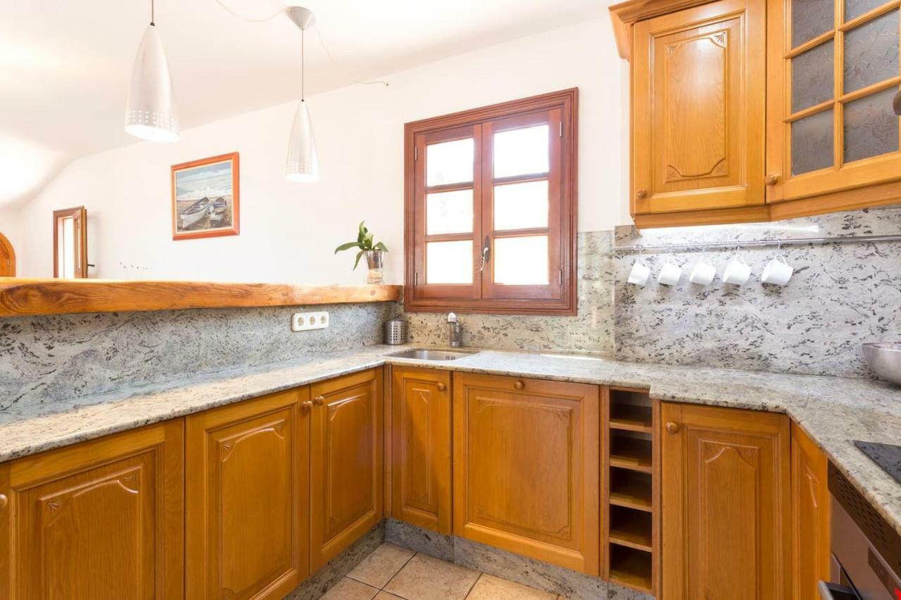 Home In Tramuntana Port des Canonge Екстериор снимка